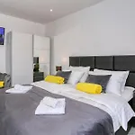 Cozy In With Wifi Apartamento