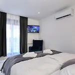 Cozy In With Wifi *